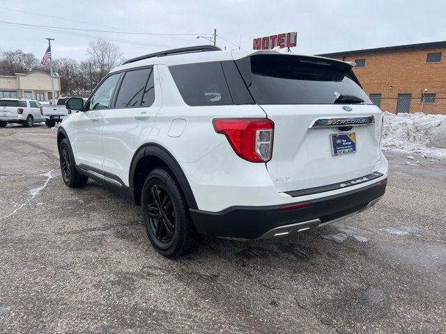 Certified 2023 Ford Explorer XLT w/ Equipment Group 202A image 6