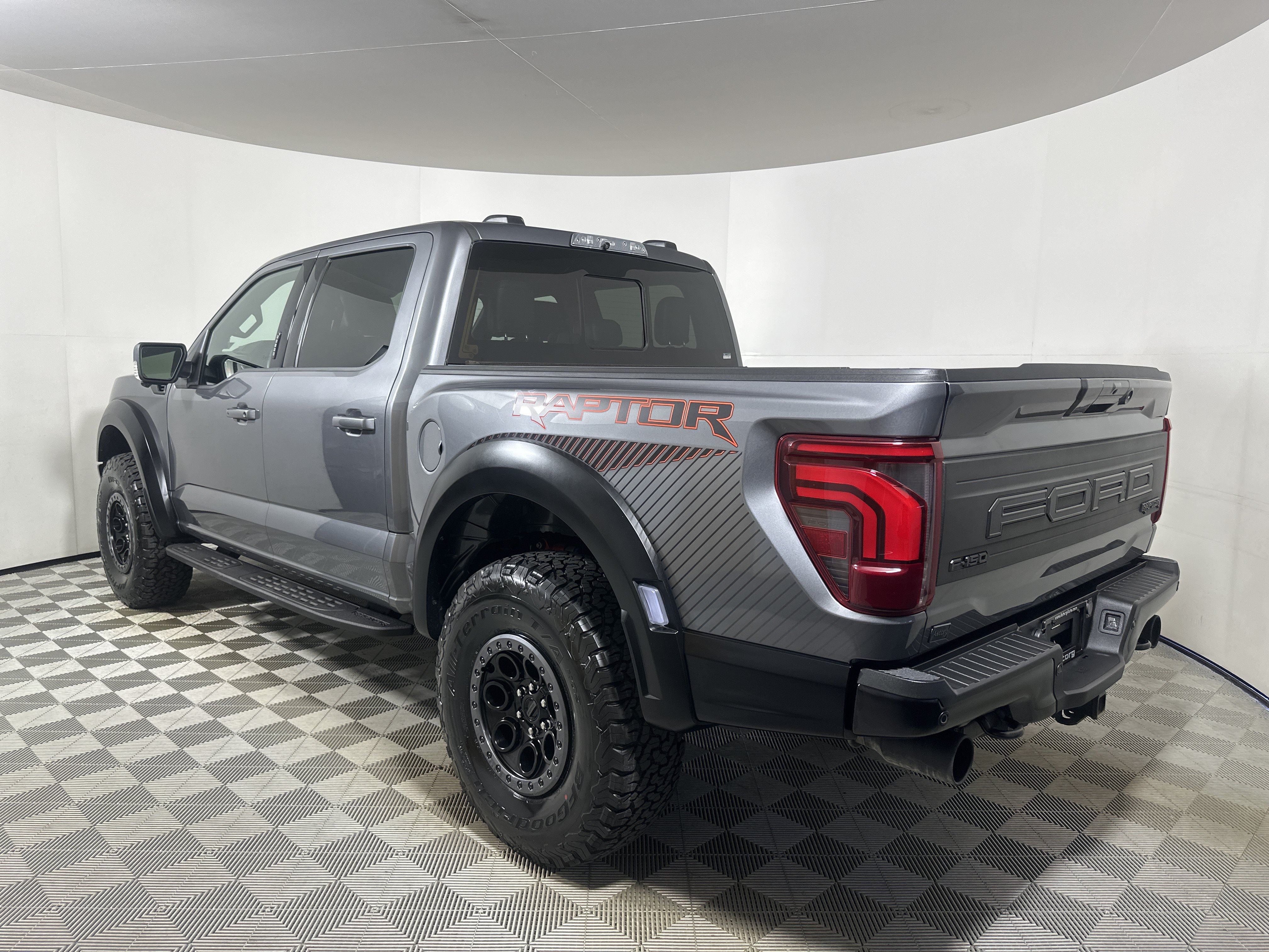 Certified 2024 Ford F150 Raptor AWD/4WD image 5