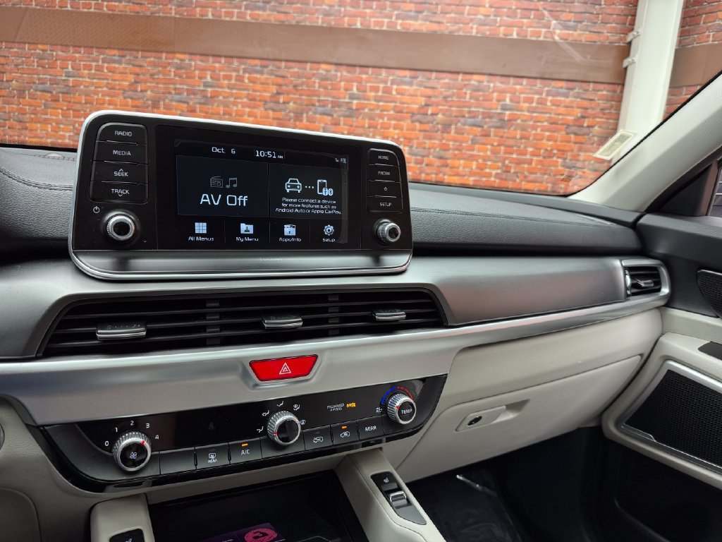 Used 2020 Kia Telluride S w/ S 8 Passenger Seating Package FWD image 20