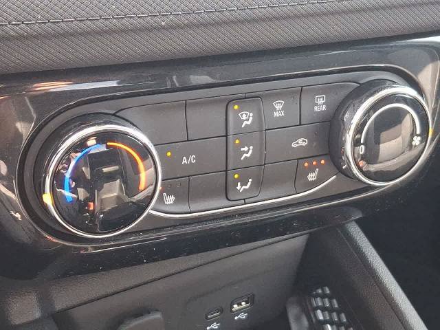 Used 2024 Chevrolet TrailBlazer LT w/ LT Cold Weather Package AWD/4WD image 25