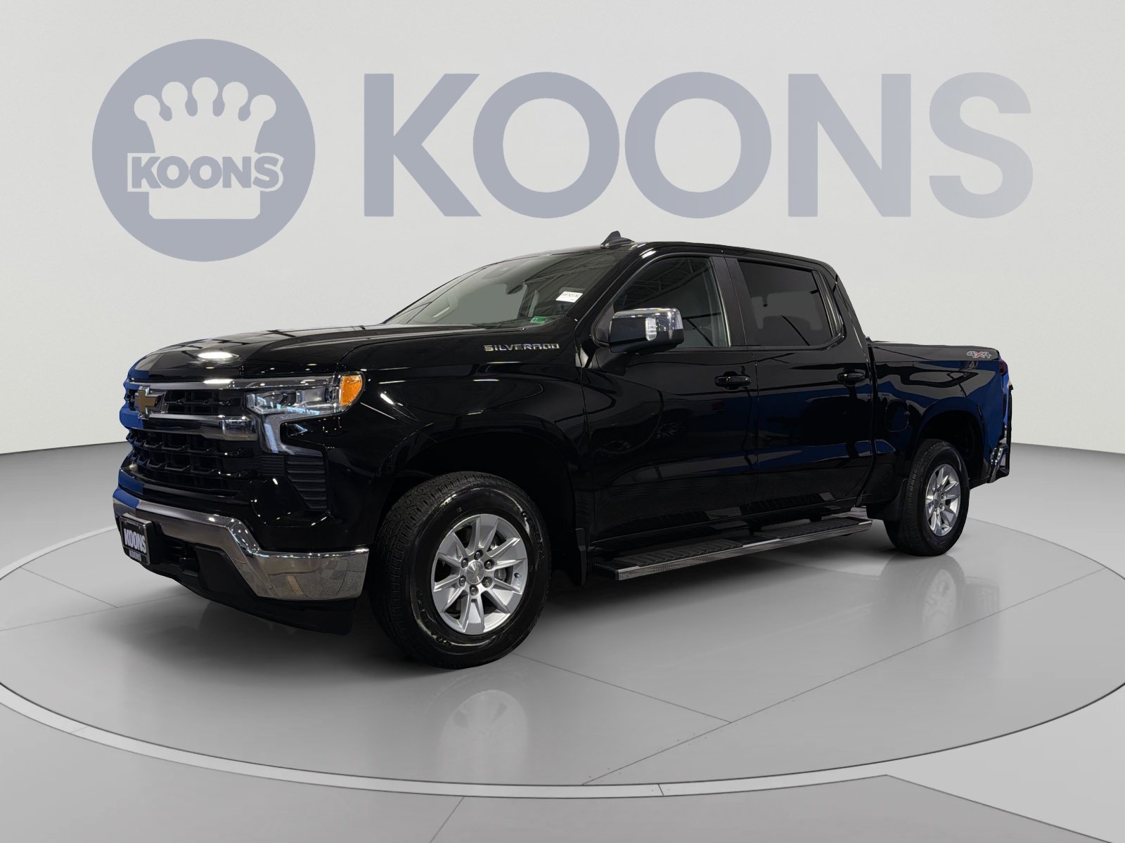 Used 2022 Chevrolet Silverado 1500 LT w/ Safety Package AWD/4WD image 1