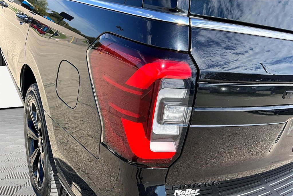 Certified 2024 Ford Expedition Limited AWD/4WD image 31