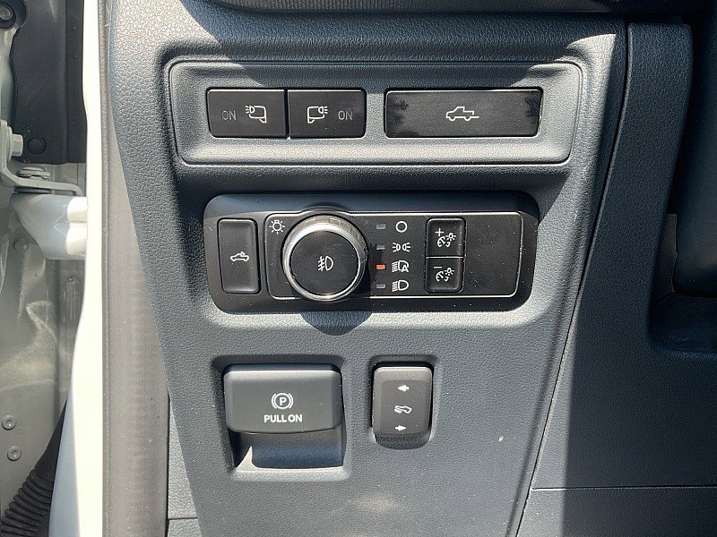 Certified 2023 Ford F150 Platinum w/ Equipment Group 701A High image 26