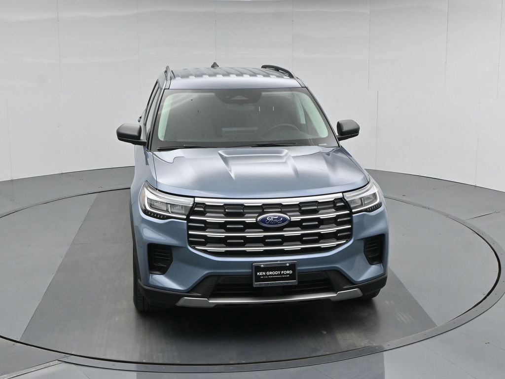 Certified 2025 Ford Explorer Active RWD image 29