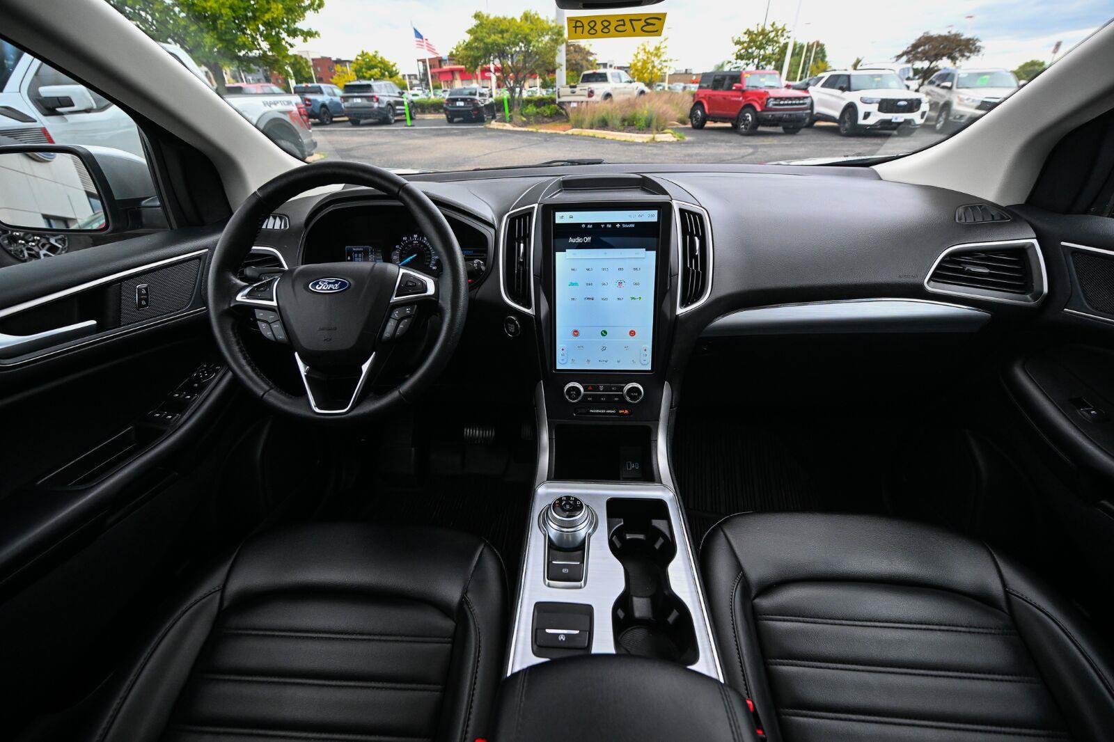 Certified 2022 Ford Edge SEL w/ Convenience Package AWD/4WD image 32