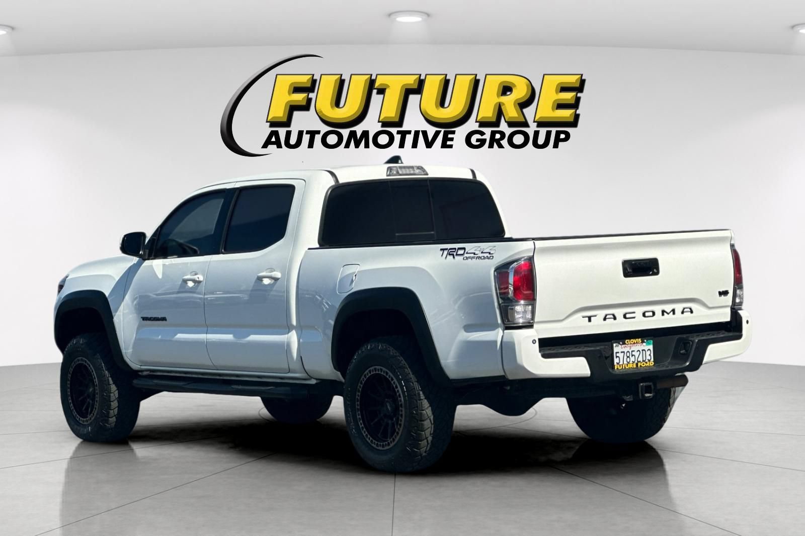 Used 2021 Toyota Tacoma TRD Off-Road w/ TRD Premium Off Road Package AWD/4WD image 5