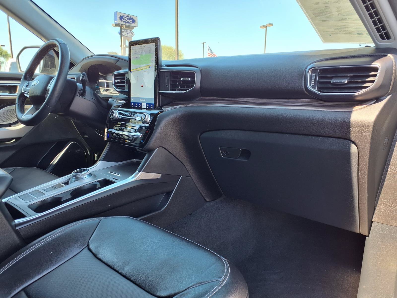 Certified 2022 Ford Explorer Limited w/ Limited Technology Package RWD image 10