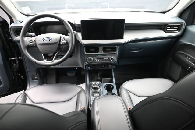 Certified 2025 Ford Maverick Lariat w/ Black Appearance Package AWD/4WD image 23