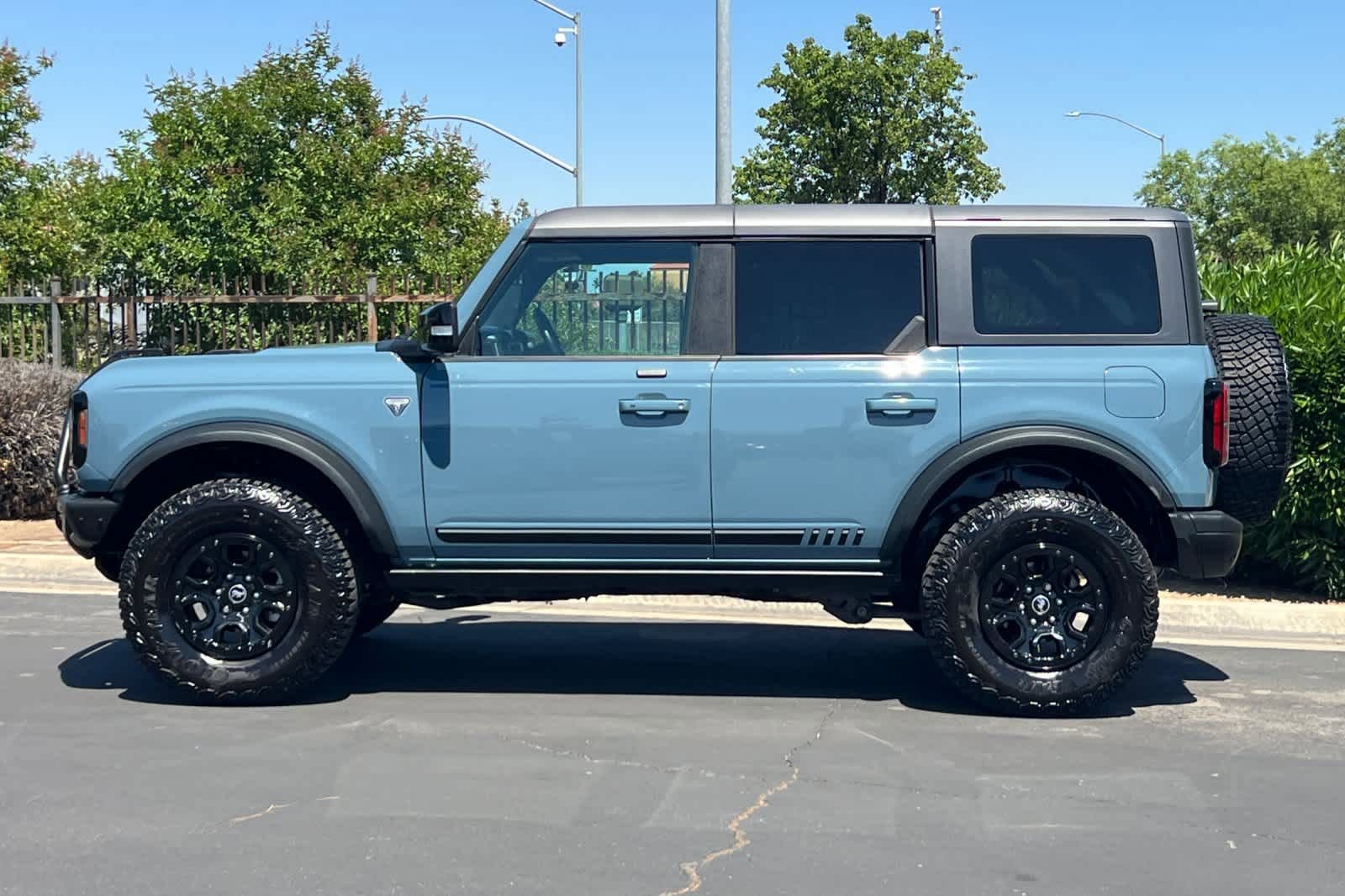Certified 2021 Ford Bronco First Edition AWD/4WD image 5