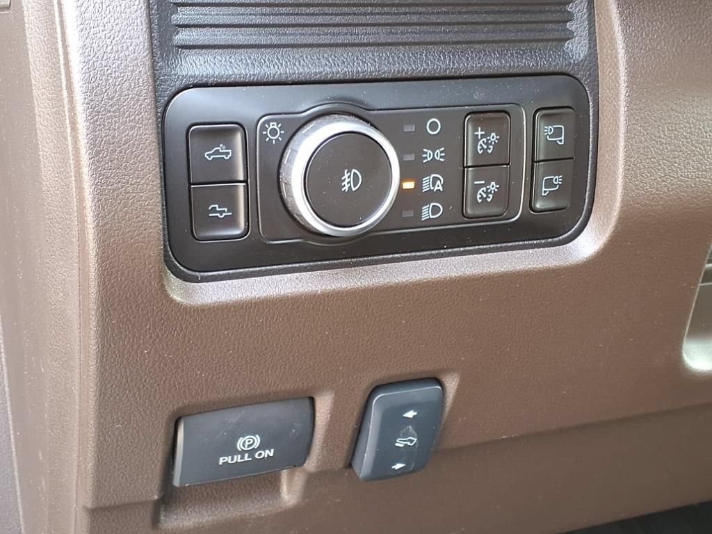 Certified 2025 Ford F350 King Ranch AWD/4WD image 21