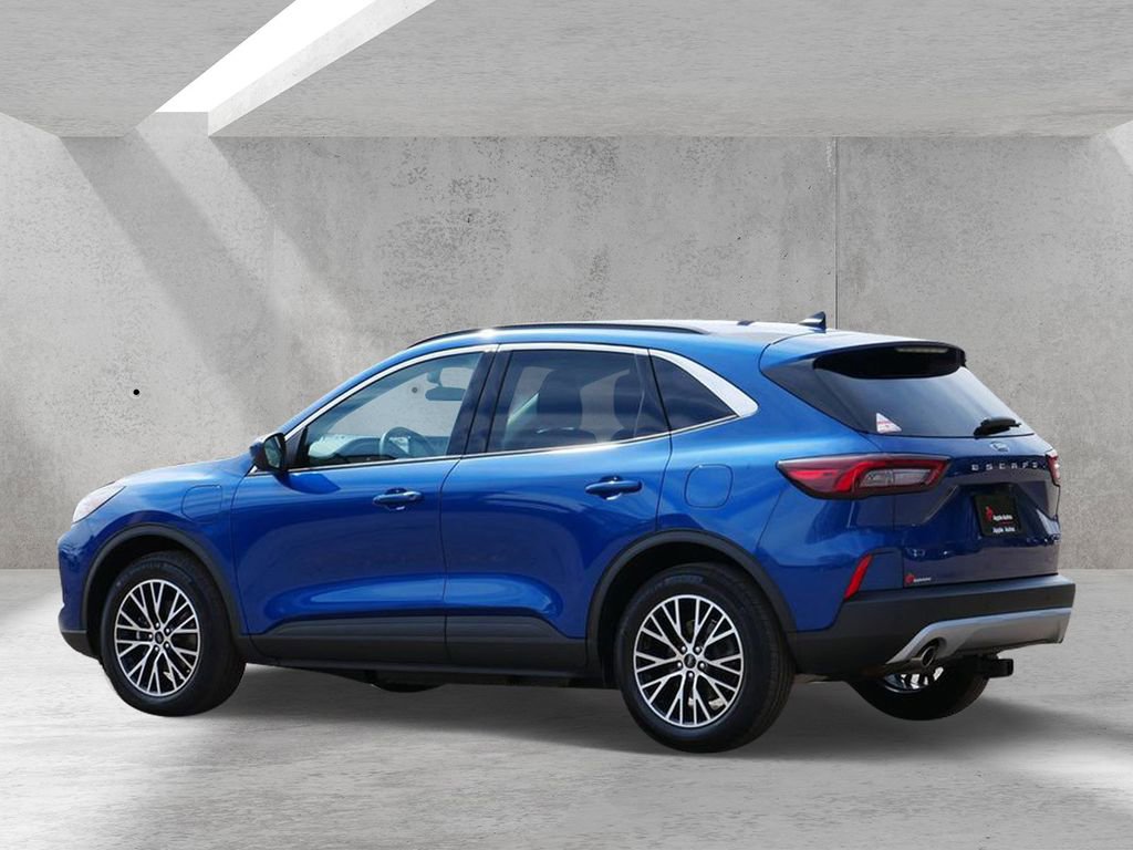 Certified 2023 Ford Escape SE FWD image 4