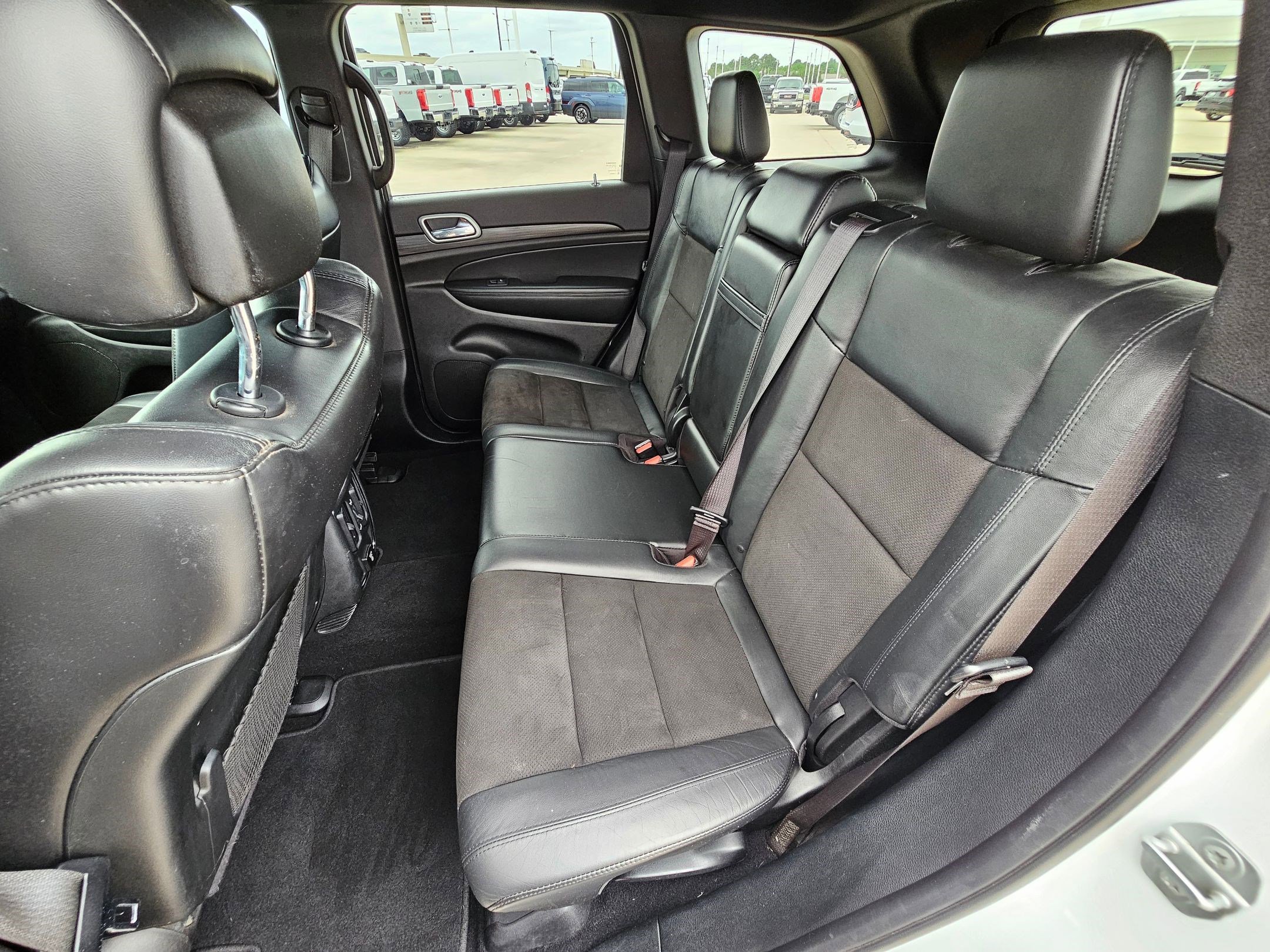 Used 2020 Jeep Grand Cherokee Altitude AWD/4WD image 26