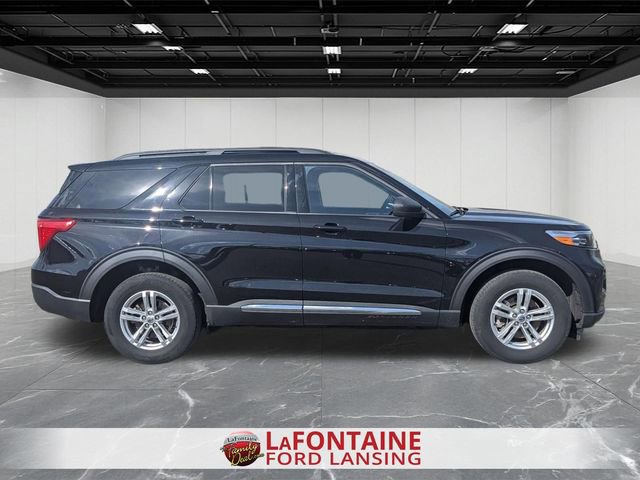 Certified 2024 Ford Explorer XLT w/ Class IV Trailer Tow Package AWD/4WD image 2
