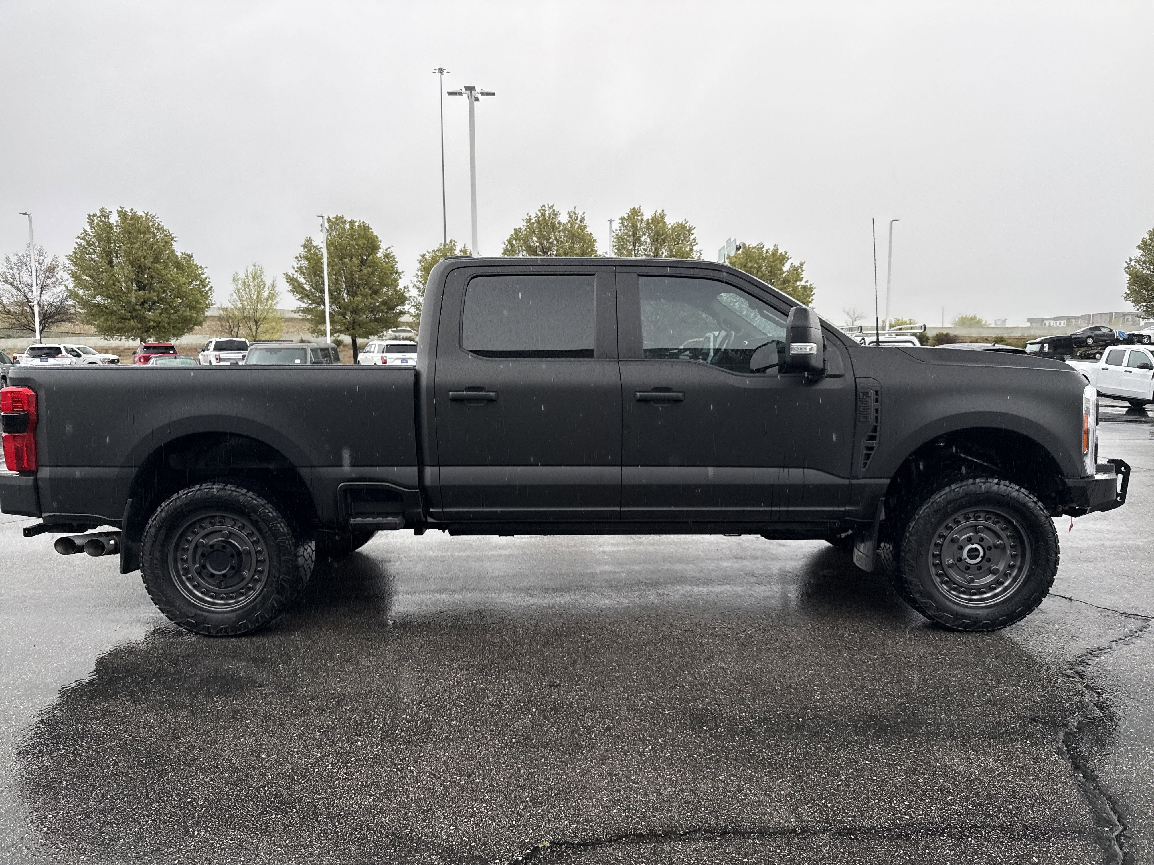 Certified 2023 Ford F350 Platinum w/ FX4 Off-Road Package image 6
