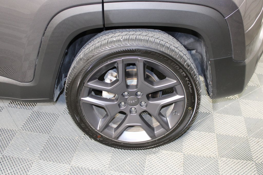 Used 2021 Jeep Renegade Latitude w/ Convenience Group image 20