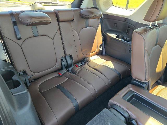 Used 2024 Honda Pilot Elite image 12