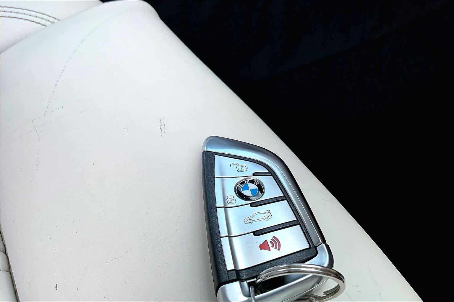 Used 2020 BMW X7 xDrive40i w/ Premium Package AWD/4WD image 15