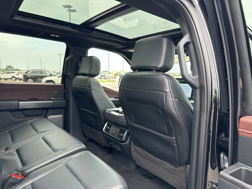 Certified 2022 Ford F150 Lariat w/ Equipment Group 502A High image 19