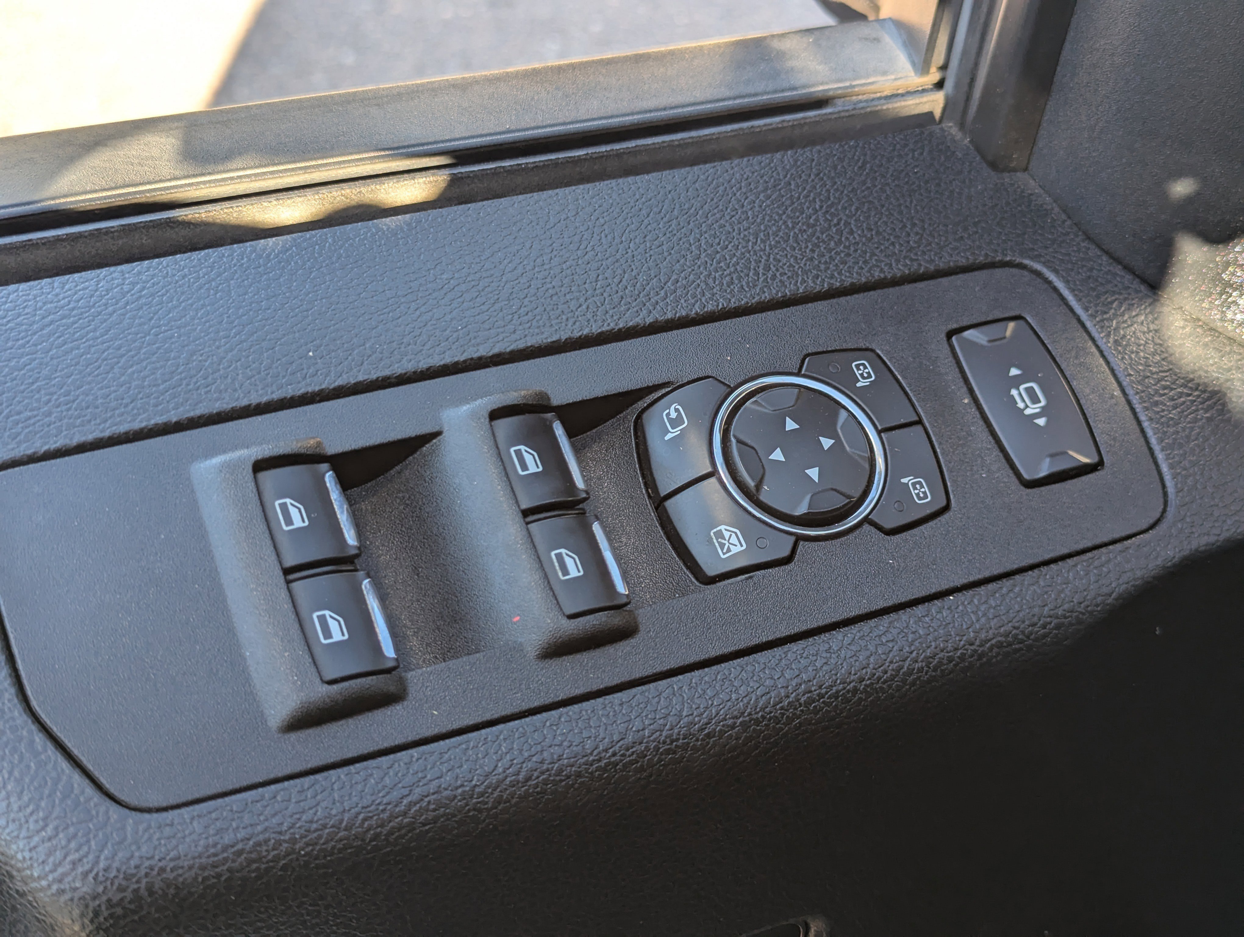 Certified 2021 Ford F250 Lariat AWD/4WD image 25