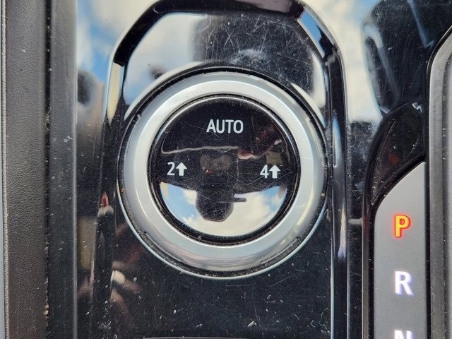 Used 2023 Chevrolet Colorado LT image 19