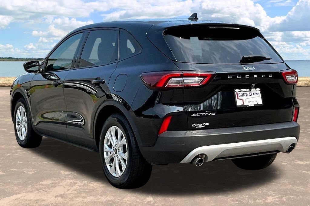 Certified 2025 Ford Escape Active FWD image 5