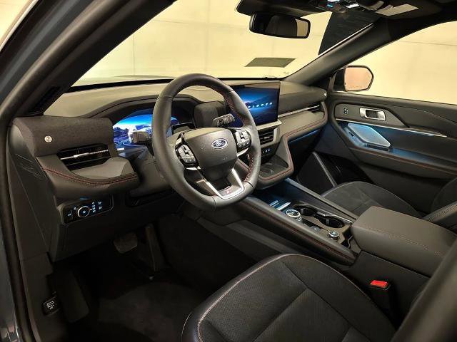 Certified 2025 Ford Explorer ST image 8