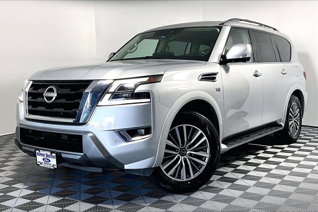 Used 2021 Nissan Armada SL w/ Captain's Chairs Package RWD image 2