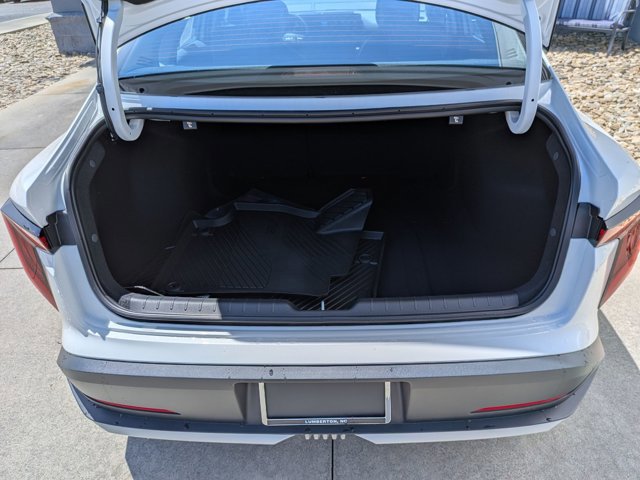 Used 2025 Kia K4 FWD image 32