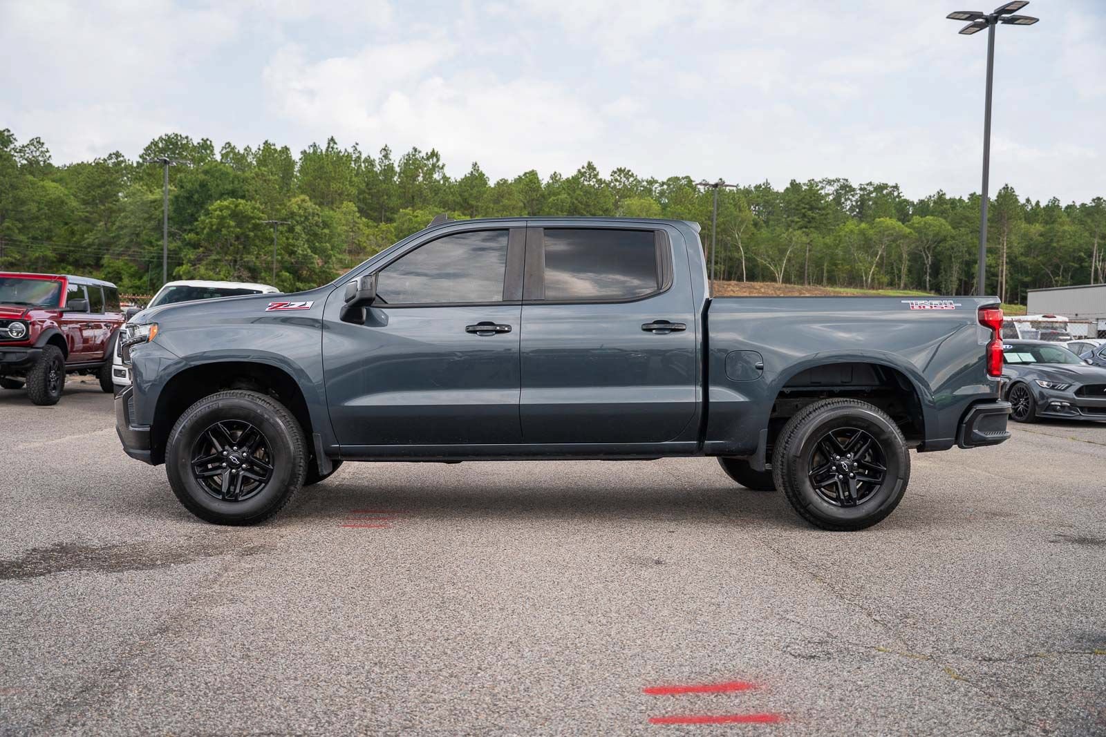 Used 2020 Chevrolet Silverado 1500 LT Trail Boss AWD/4WD image 4