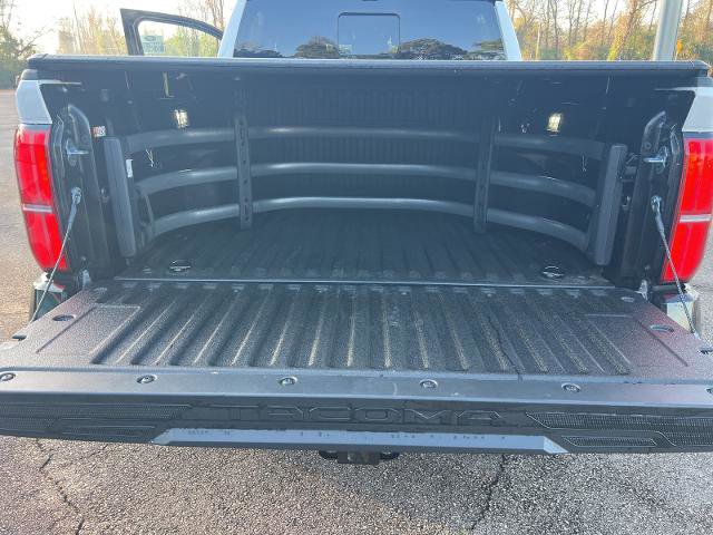 Used 2025 Toyota Tacoma TRD Sport image 10