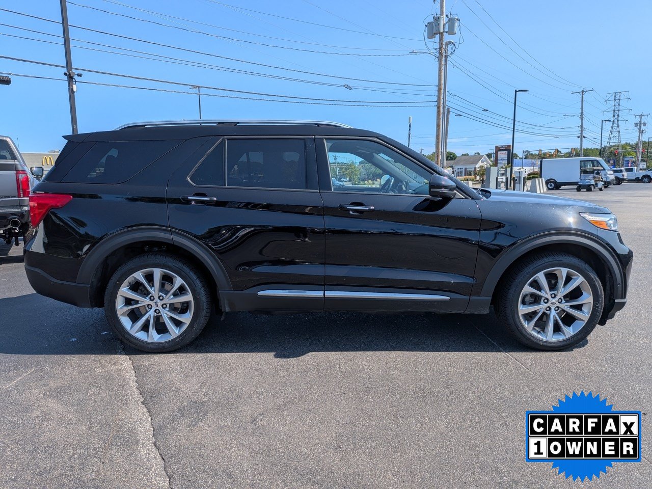 Certified 2021 Ford Explorer Platinum w/ Equipment Group 601A AWD/4WD image 3