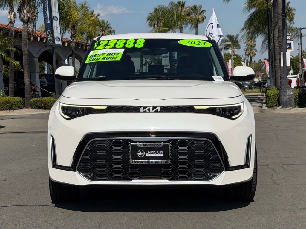 Used 2023 Kia Soul GT-Line w/ GT-Line Technology Package FWD image 3