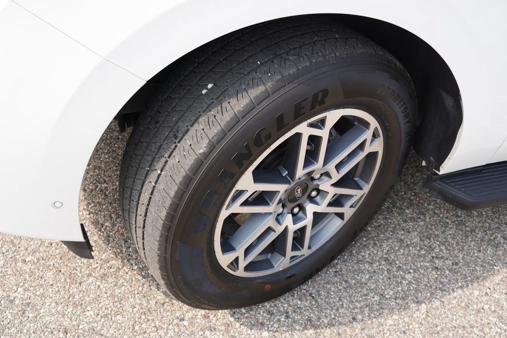 Certified 2025 Ford Expedition Max Active RWD image 13