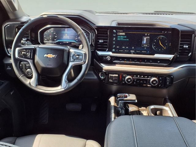 Used 2025 Chevrolet Silverado 1500 LTZ AWD/4WD image 12