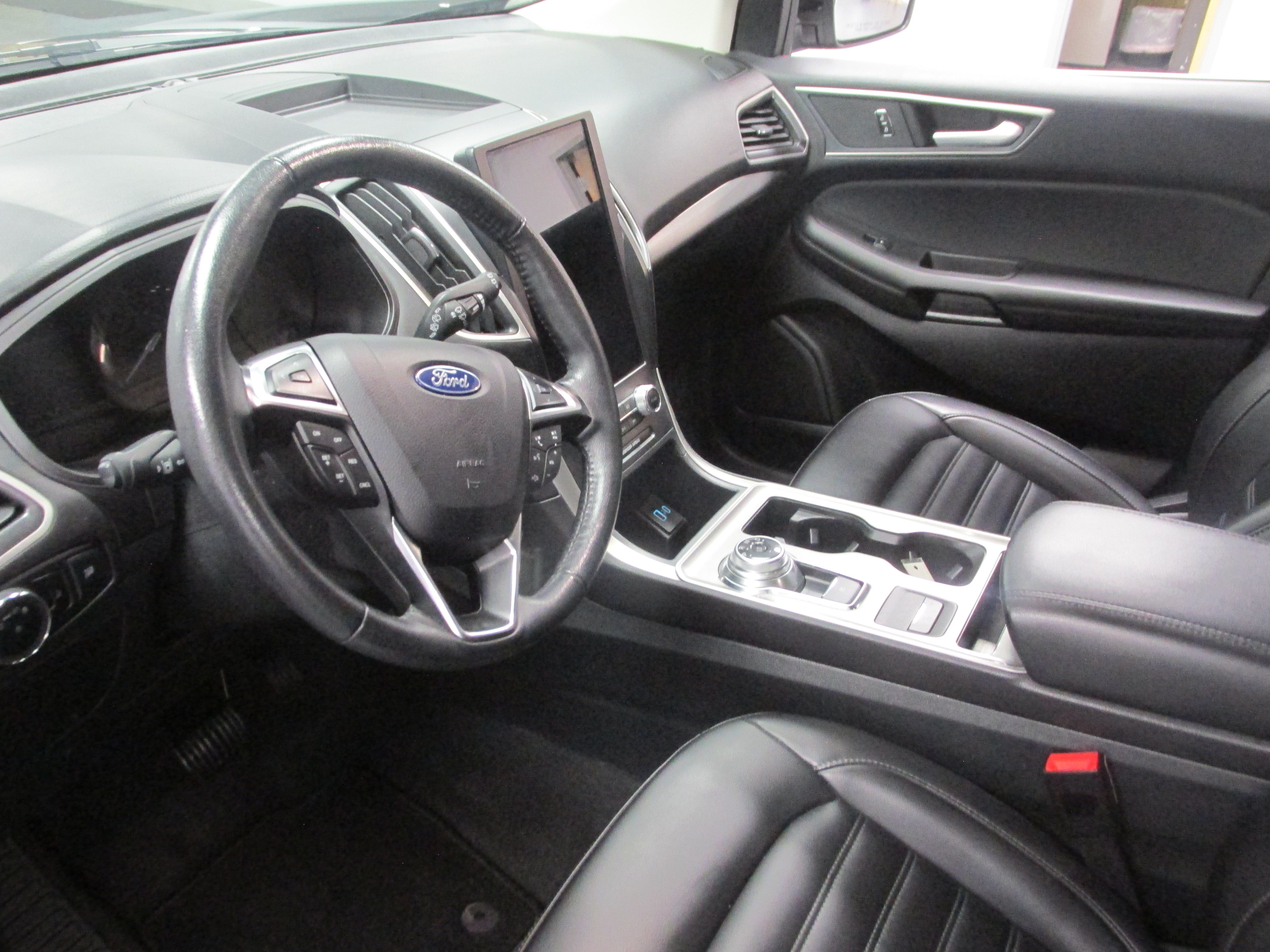 Certified 2024 Ford Edge SEL AWD/4WD image 23