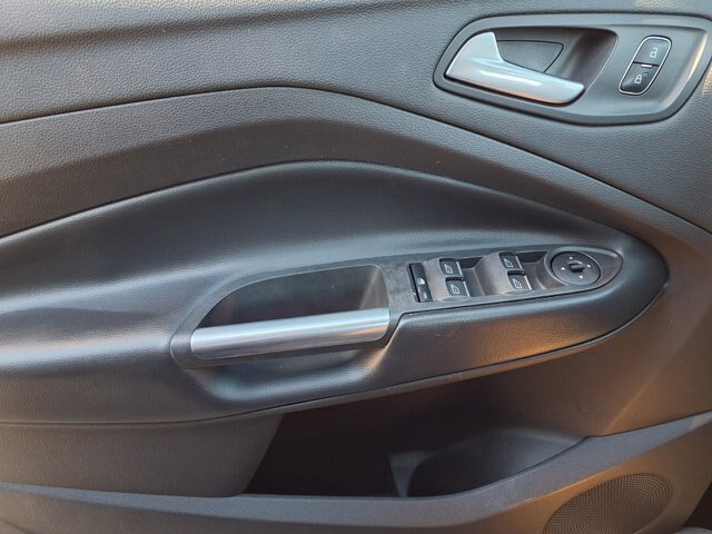 Certified 2019 Ford Escape SE AWD/4WD image 17