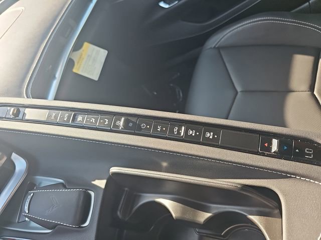 Used 2025 Chevrolet Corvette Stingray Coupe w/ 1LT image 22