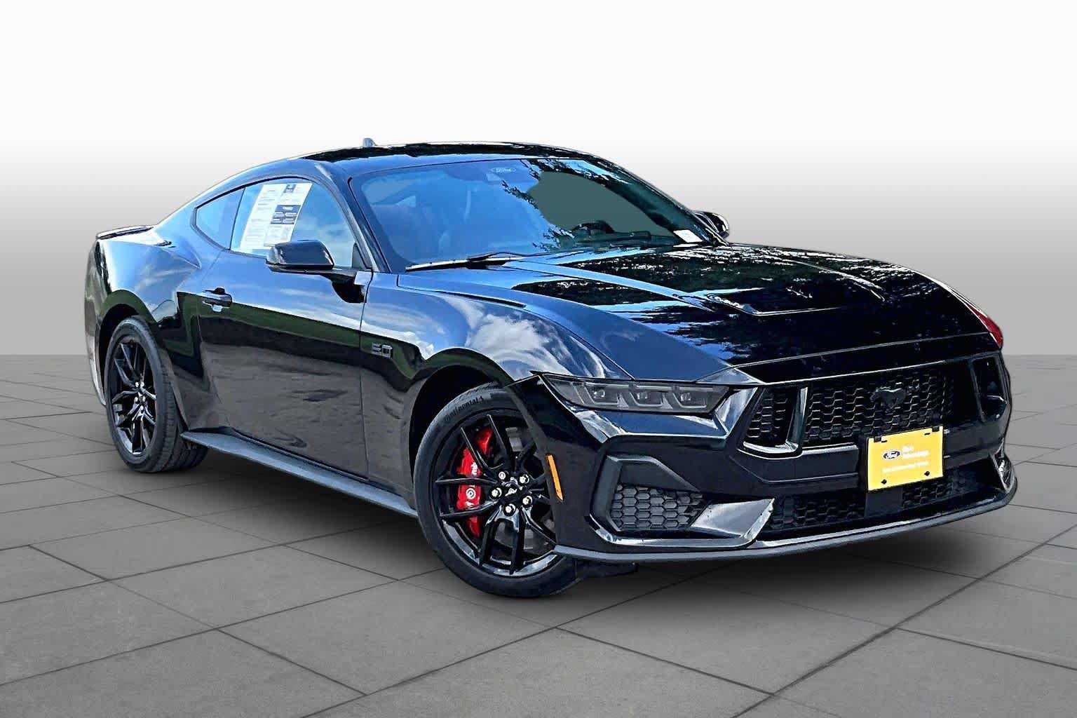 Certified 2025 Ford Mustang GT Premium RWD image 3