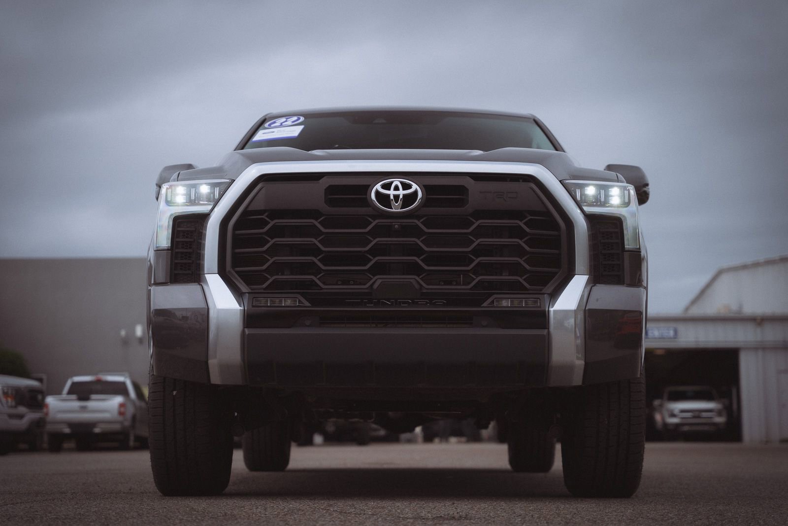 Used 2022 Toyota Tundra Limited w/ TRD Off-Road Package AWD/4WD image 4