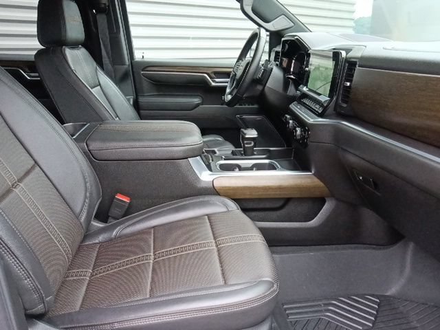 Used 2026 Chevrolet Silverado 1500 High Country w/ High Country Premium Package AWD/4WD image 33
