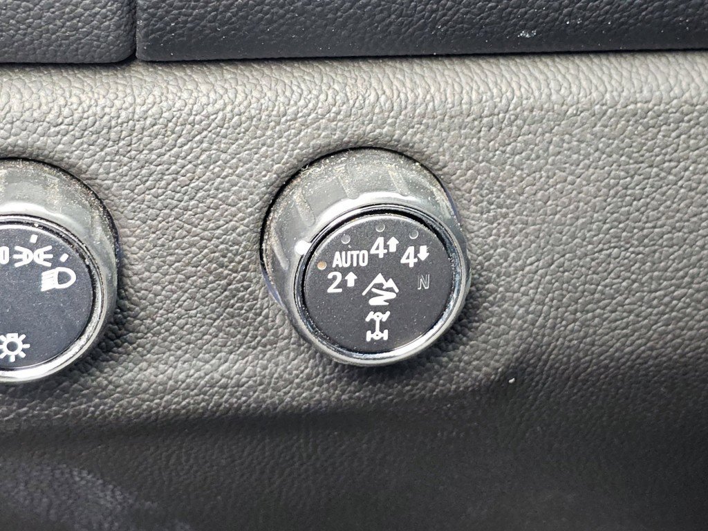 Used 2022 Chevrolet Colorado ZR2 AWD/4WD image 9