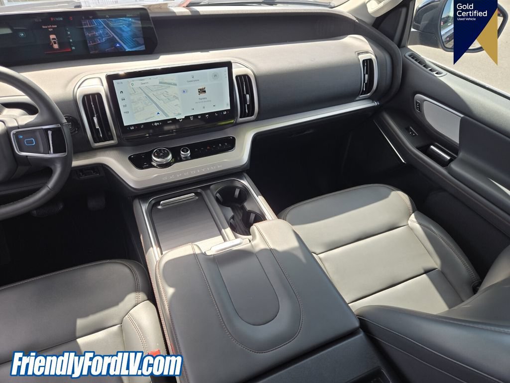 Certified 2025 Ford Expedition Active AWD/4WD image 16