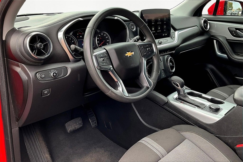 Used 2023 Chevrolet Blazer LT image 14