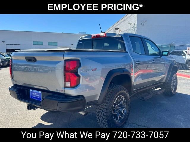 Used 2025 Chevrolet Colorado ZR2 w/ Technology Package AWD/4WD image 6