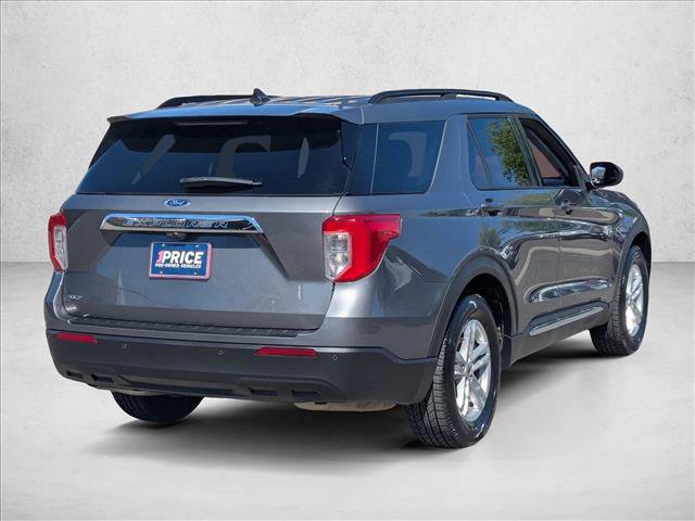 Certified 2023 Ford Explorer XLT image 3