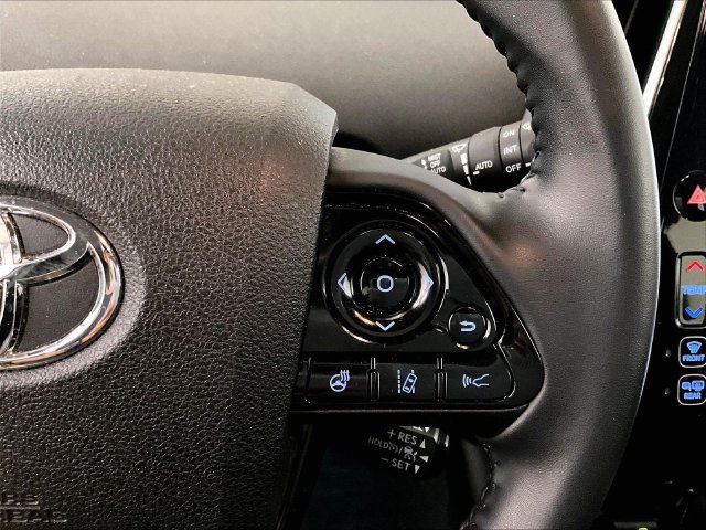Used 2019 Toyota Prius Limited FWD image 18