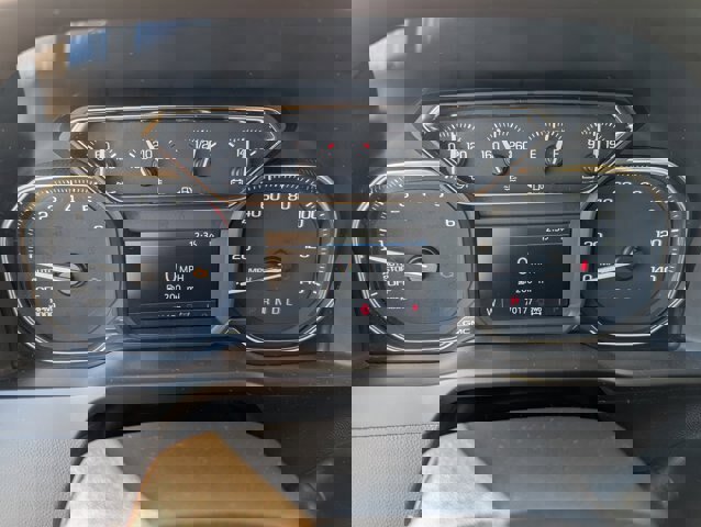 Used 2019 GMC Sierra 1500 SLT w/ SLT Premium Package image 19