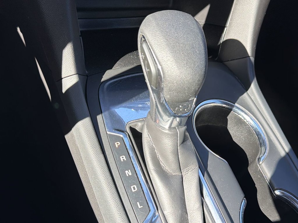 Used 2024 Chevrolet Equinox LS w/ Midnight Edition FWD image 17