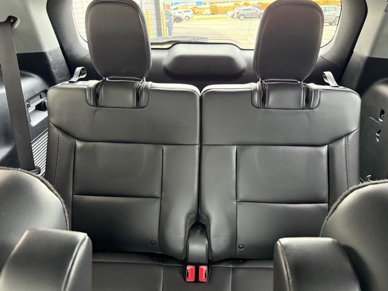Certified 2023 Ford Explorer XLT image 10