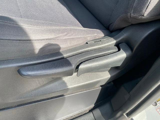 Used 2022 Nissan Frontier S RWD image 14